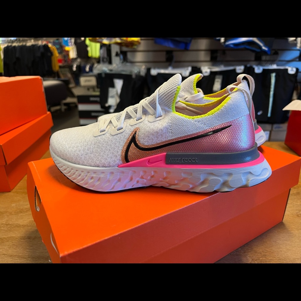 Womens Nike react infinity run fk size 7